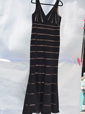 Black and nude Mermaid stye dress SZ 14 JS Collections #B33